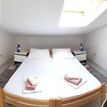 Toro Apartment *