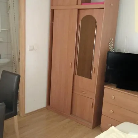 Apartment Toro Pag Town