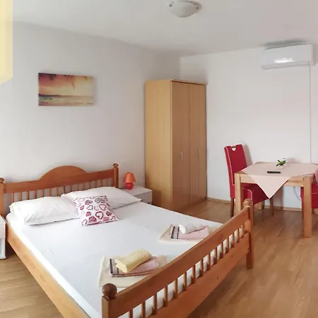 Toro Apartment *