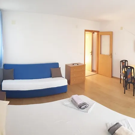 Toro Apartment *